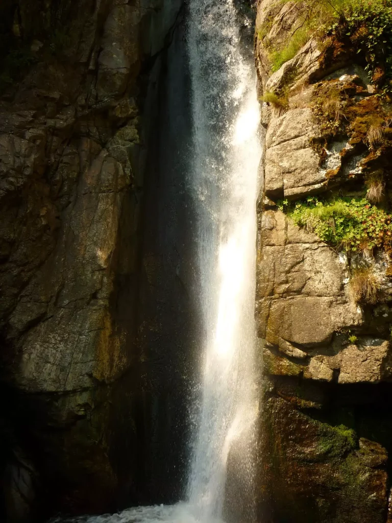 Фотинските водопади