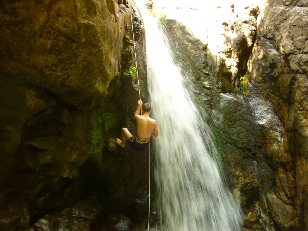 Фотинските водопади