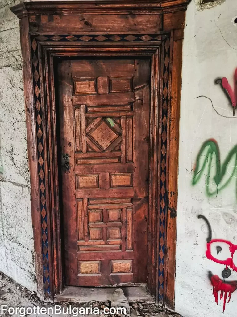 Пангаловата къща