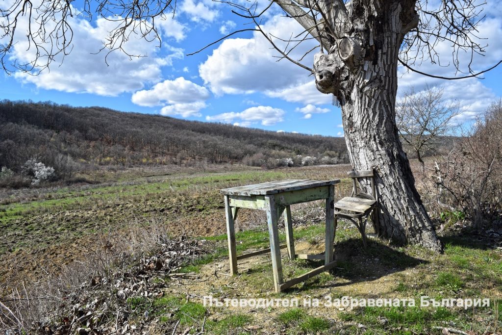 Заставата на Одринци / Сив кладенец